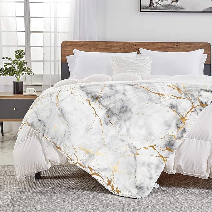 Gold Marble Throw Blanket for Couch, Super Soft Fuzzy Throws Warm Comfortable Plush Fleece Blanket, Fashion Decorative Flannel Fleece Blanket for All Season(40 x 50 in, Gold Marble)