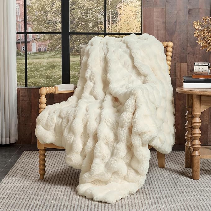 Lotus Karen Faux Fur Throw Blanket Cream White - Big Bubble Rabbit Fluff Blanket for Couch, Small Fluffy Fuzzy Cozy Blanket, Thick Furry Plush Shaggy Blankets, 50x60 Inches