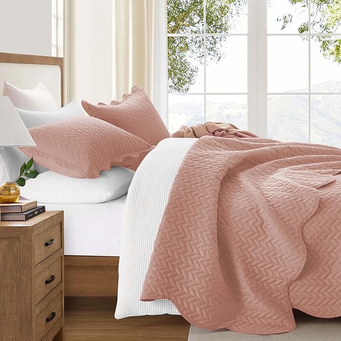 IR Imperial Rooms 8 Pack Quilt King Size Bedding (106" x 96") - Bulk Wholesale for Hotels, Guest Bedroom & Airbnbs - Lightweight Microfiber Reversible Embossed Quilts Bedspread (Peach)