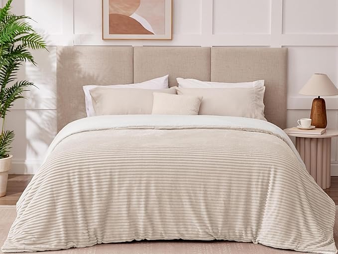Sherpa Throw Blanket for Couch - Super Soft & Thick, White Throw Blanket, Warm Blankets for Winter, Fluffy Blanket for Sofa Bed, Striped Fleece, Cream, 50x60 Inches