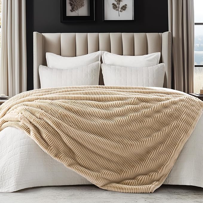 EVERGRACEHOME Ultra Soft Faux Fur Throw Blanket for Couch, Luxury Sculpted Texture Faux Rabbit Fur Blanket for Bed, Fluffy Thick Plush Warm Fuzzy Throw, 920GSM (Beige, 50''x60'')
