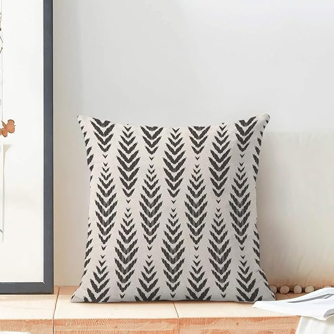 Boho Pillow Covers 20 x 20 Inch Pack of 2, Black and White Bohemian Ethnic Herringbone Pattern Decorative Throw Pillow Covers Vintage Linen Farmhouse Outdoor Pillowcase for Bedroom Home Sofa Decor