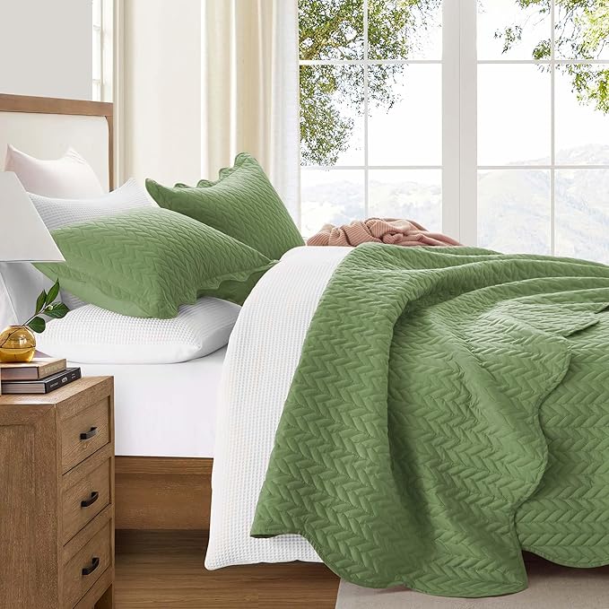 IR Imperial Rooms Twin Quilt Bedding Set Size (68” x 86”) + 1 Pillow Shams (20” x 26” + 2”) - 2 Pcs All Season Lightweight Reversible Microfiber Coverlet Embossed Quilt Bedspread (Olive Green)