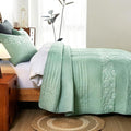 EVENHUG Floral Embroidered Quilt Set King Size 3 Piece Bedding Set Reversible Farmhouse Bedspread Coverlet with 2 Pillow Shams Lightweight Soft Bed Cover for All Season(106"X 96",Green)