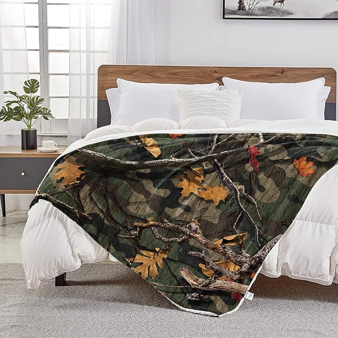 Classic Forest Camo Throw Blanket for Couch, Super Soft Fuzzy Throws Warm Comfortable Plush Fleece Blanket, Fashion Decorative Flannel Fleece Blanket for All Season(60 x 80 in, Forest Camo)