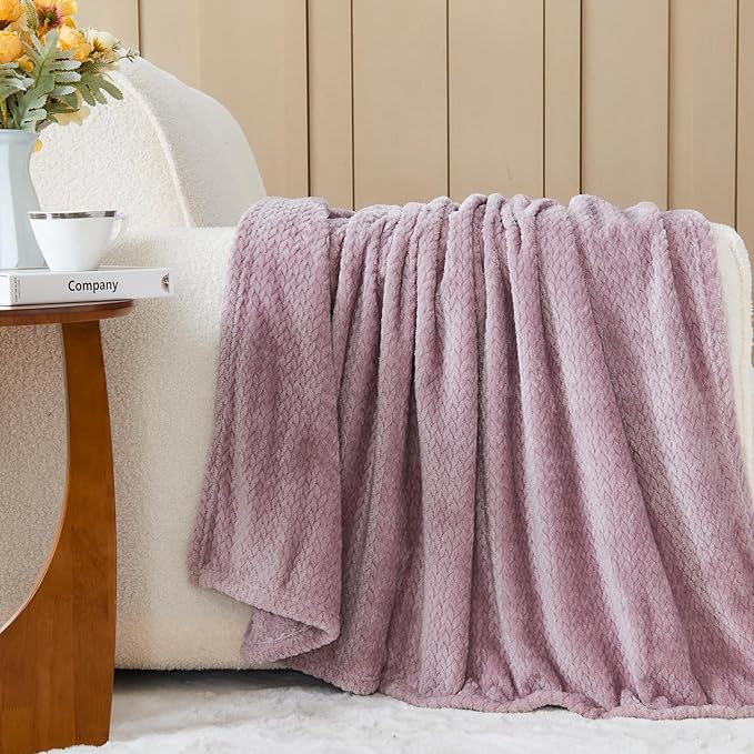 NEWCOSPLAY Super Soft Throw Blanket Light Purple Premium Silky Flannel Fleece Leaves Pattern Lightweight Bed Blanket All Season Use (Light Purple, Throw(50"x60"))