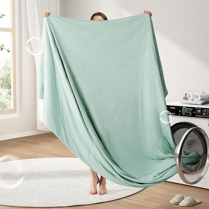 EASELAND Cooling Comforter King, Cold Touch Fabric Absorbs Body Heat, Double-Sided Cool Design Soft Fluffy Cooling Blanket for Night Sweats Hot Sleeper (Green, King(108"x90"))