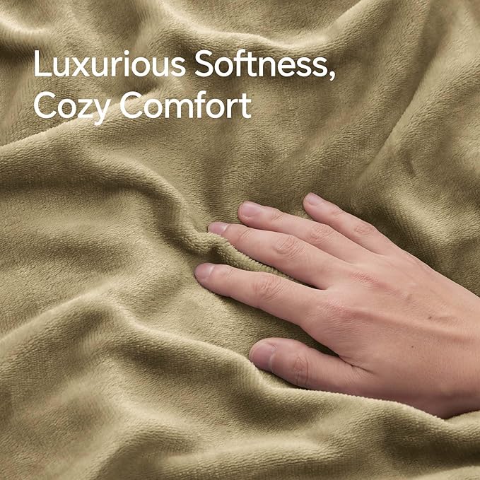BEDELITE Flannel King Size Pillow Cases Set of 2, Super Soft Fleece Pillowcases with Zipper for Bedroom, Sofa, Couch,Luxury Cozy Fuzzy Velvet Pillow Shams for All Seasons(20x36 Inches,Camel)