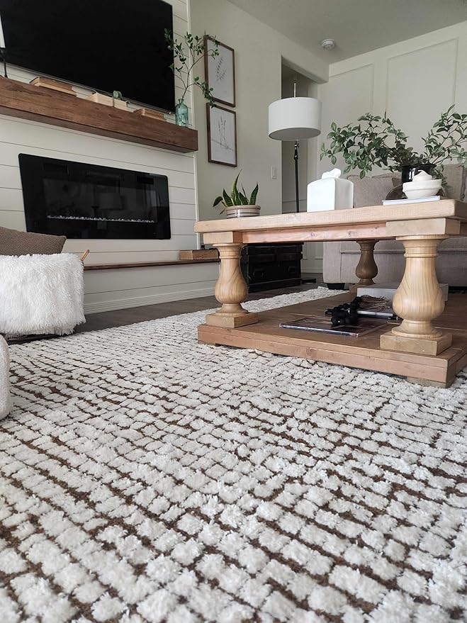 Hauteloom Keita Contemporary Mosaic Area Rug - High Pile Fluffy Soft Shag Carpet for Living Room, Bedroom - Cream, Brown - 18" x 18" Sample