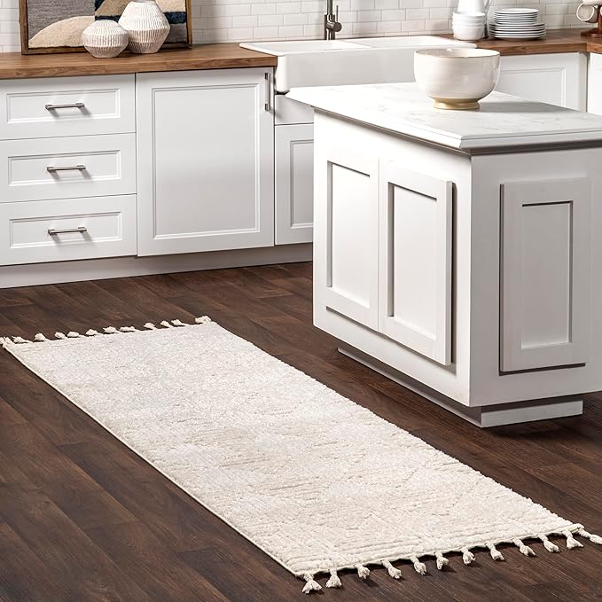nuLOOM Kerry Cream, 2'8" x 8', Geometric, Soft and Cozy, High Traffic, Stain Resistant, Easy Clean, Durable Runner for Bedroom, Living Room, Dining Space, Den, Foyer, Entryway