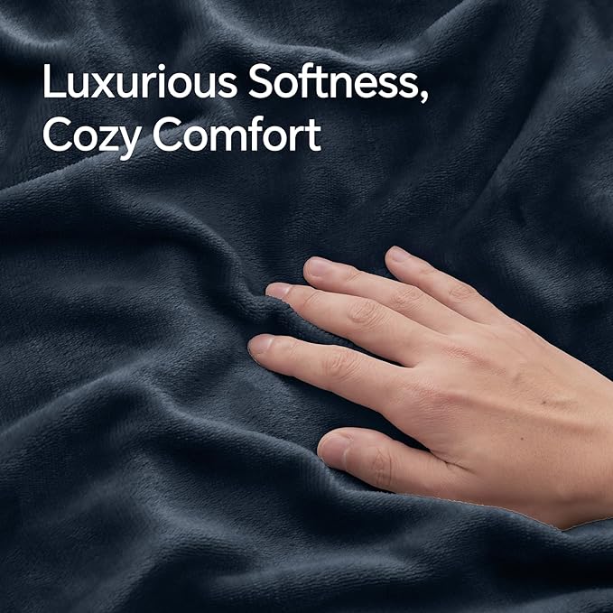 BEDELITE Flannel Pillow Cases Queen Size Set of 2, Super Soft Fleece Pillowcases with Zipper for Bedroom, Sofa, Couch,Luxury Cozy Fuzzy Velvet Pillow Shams for All Seasons(20x30 Inches,Navy)