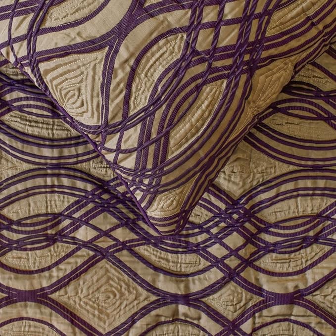 The HomeCentric King/Queen/Twin Plum Designer Twin 53"x18" Bed Runner with 2 Pillow Cover, Quilted Bed Scarf on Jacquard Fabric - Plum Swirls