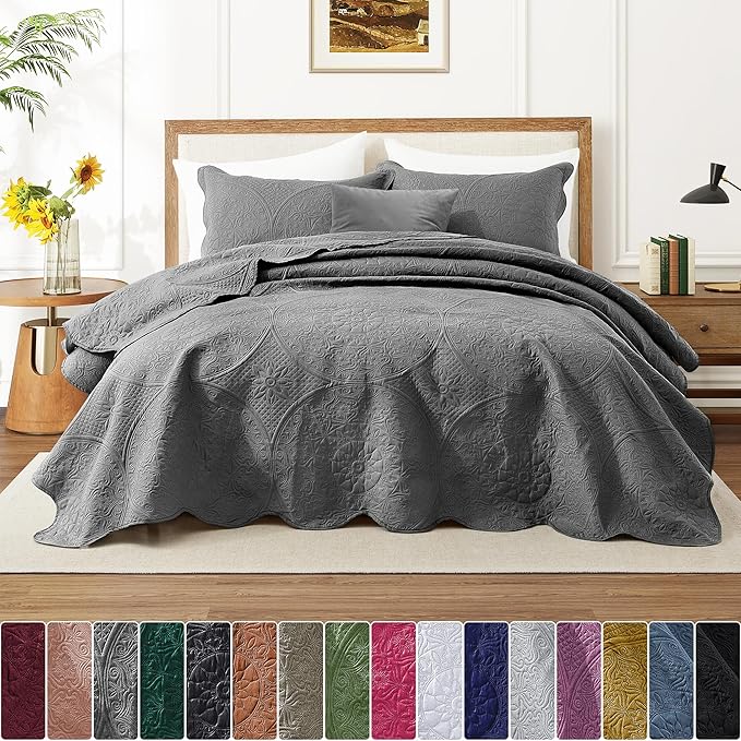 IR Imperial Rooms Queen Quilt Bedding Set Size (90" x 96") + 2 Pillow Shams (20" x 26"+ 2") - 3 Pcs All Season Lightweight Reversible Microfiber Coverlet Floral Embossed Quilt Bedspread (Grey)