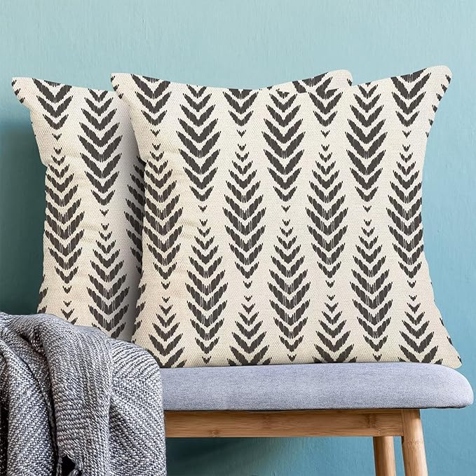 Boho Pillow Covers 22 x 22 Inch Pack of 2, Black and White Bohemian Ethnic Herringbone Pattern Decorative Throw Pillow Covers Vintage Linen Farmhouse Outdoor Pillowcase for Bedroom Home Sofa Decor
