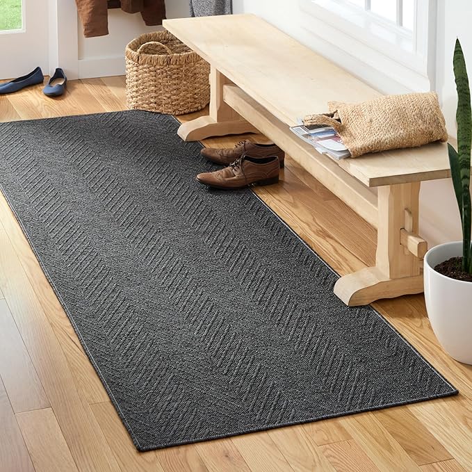 TOWN & COUNTRY BASICS Pax Herringbone Textured Solid Everwash® Washable Area Rug, Low Pile, Non-Slip Backing, Easy Clean Pet & Family Friendly Rug, Dark Grey, 2'5"x5'11"