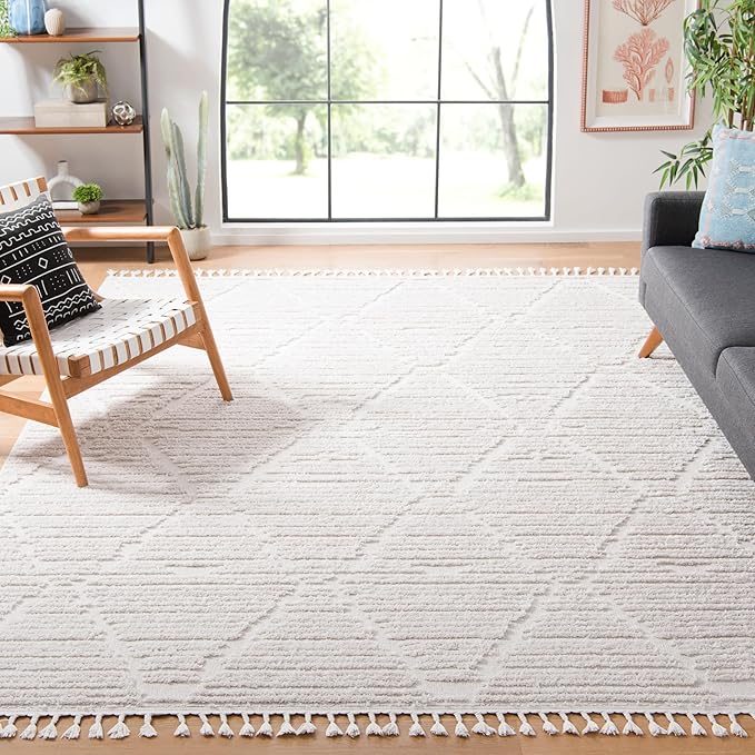 SAFAVIEH Area Rug 8x10 - Marrakech Collection - Large - Beige, Moroccan Boho Tribal Tassel Design, Non-Shedding & Easy Cleaning, Ideal for Living Room, Bedroom, Office, Dining Space (MRK517C)