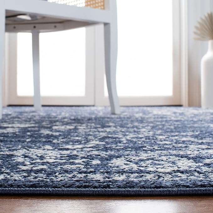SAFAVIEH Adirondack Collection Area Rug - 8' Round, Navy & Ivory, Distressed Vintage Floral Design, Non-Shedding & Easy to Clean, Ideal for Living Room, Bedroom, Dining Space (ADR109N)