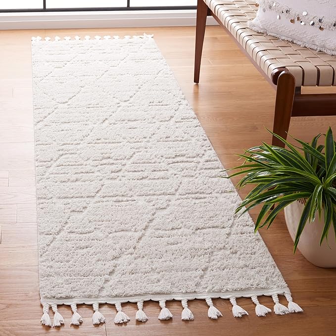 SAFAVIEH Marrakech Collection Runner Rug - 2'2" x 8', Beige, Moroccan Boho Tribal Tassel Design, Non-Shedding & Easy Care, Ideal for High Traffic Areas in Living Room, Bedroom (MRK517C)
