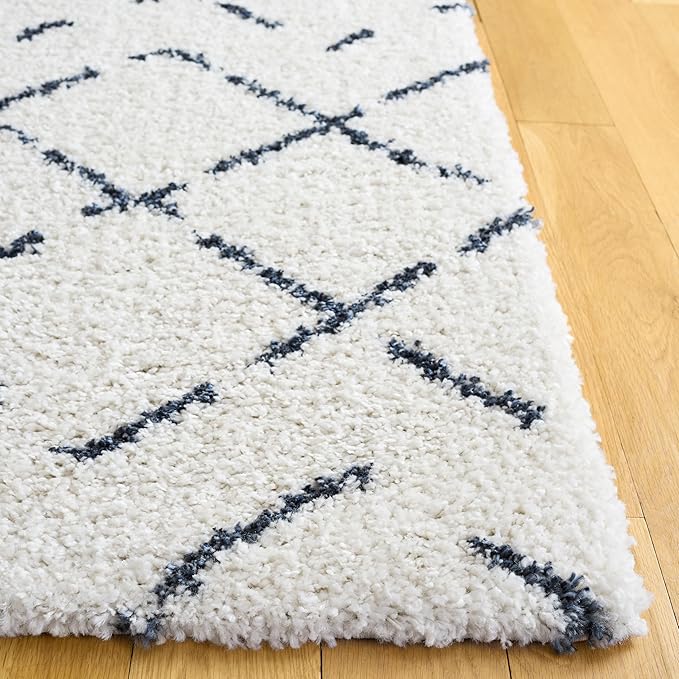 SAFAVIEH Arizona Shag Collection Area Rug - 5'1" x 7'6", Ivory & Slate, Moroccan Boho Design, Non-Shedding & Easy to Clean, Ideal for Living Room, Bedroom, Dining Space (ASG743M)