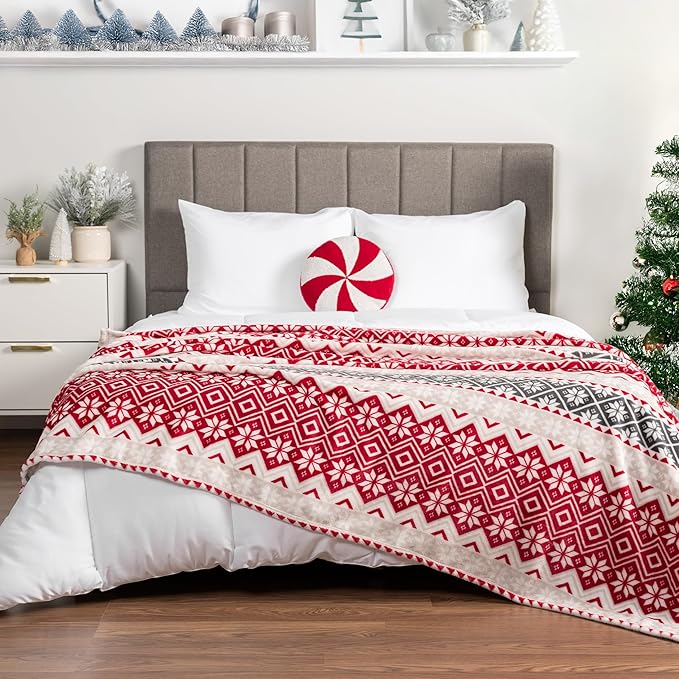 PAVILIA Christmas Throw Blanket | Holiday Christmas Red Fleece Blanket | Soft, Plush, Warm Winter Cabin Throw, 60x80 (Red Snowflakes)