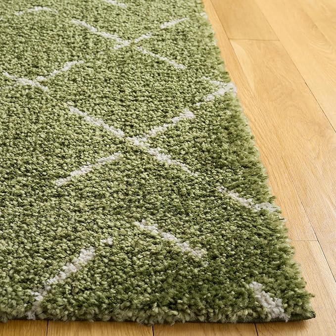 SAFAVIEH Arizona Shag Collection Area Rug - 5'1" x 7'6", Green & Ivory, Moroccan Boho Design, Non-Shedding & Easy to Clean, Ideal for Living Room, Bedroom, Dining Space (ASG743X)