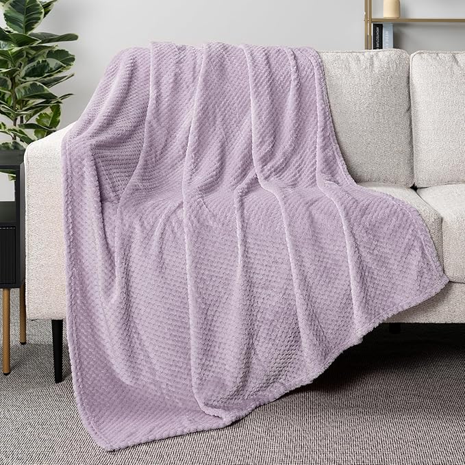 PAVILIA Lavender Purple Throw Blanket for Couch Bed, Soft Fleece Throws for Sofa Chair, Fuzzy Waffle Textured Blanket, Cozy Warm Lightweight All Season Blanket Throw, 50x60