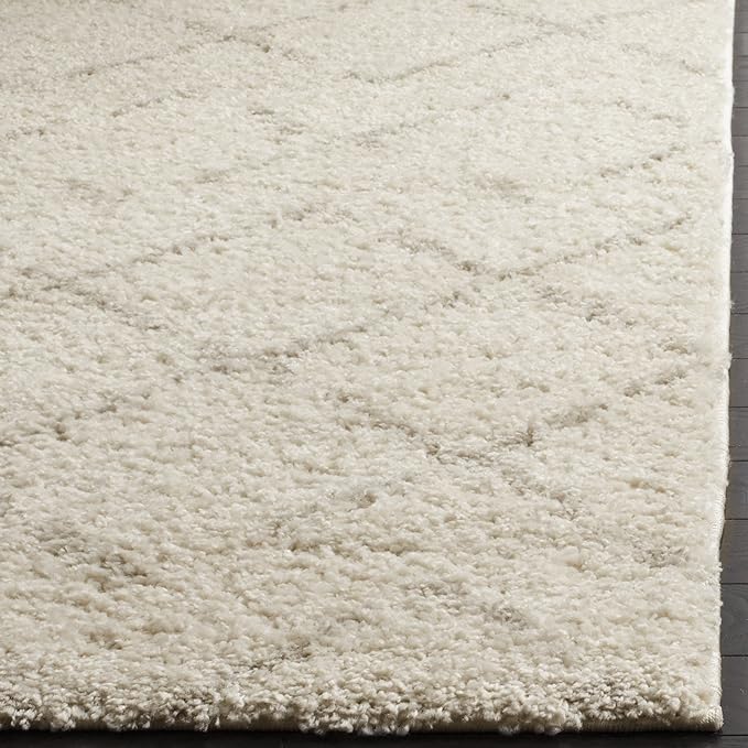 SAFAVIEH Arizona Shag Collection Area Rug - 6'7" Square, Ivory & Beige, Moroccan Boho Design, Non-Shedding & Easy to Clean, Ideal for Living Room, Bedroom, Dining Space (ASG743A)