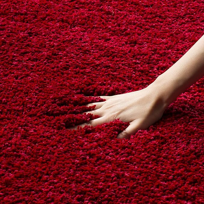 SAFAVIEH Milan Shag Collection Area Rug - 3' Square, Red, Solid Design, Non-Shedding & Easy Care, 2-inch Thick Ideal for High Traffic Areas in Living Room, Bedroom (SG180-4040)