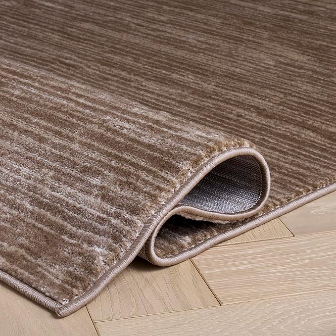 SAFAVIEH Vision Collection Area Rug - 4' Square, Light Brown, Modern Ombre Design, Non-Shedding & Easy to Clean, Ideal for Living Room, Bedroom, Dining Space (VSN606C)