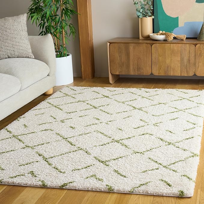 SAFAVIEH Arizona Shag Collection Area Rug - 6'7" x 9'2", Ivory & Green, Moroccan Boho Design, Non-Shedding & Easy to Clean, Ideal for Living Room, Bedroom, Dining Space (ASG743Y)