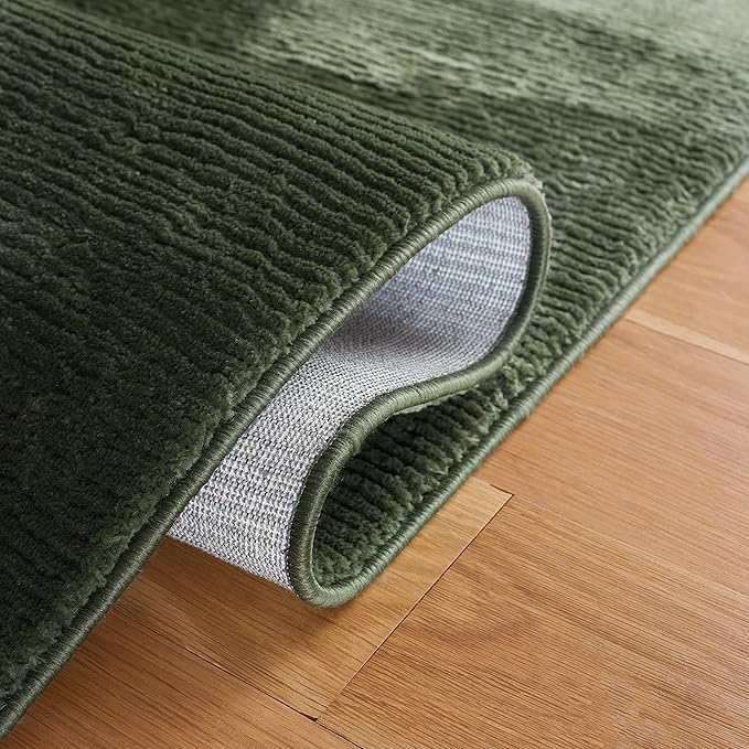 SAFAVIEH Revive Collection Accent Rug - 2'7" x 5', Green, Solid Design, Non-Shedding & Easy Care, Ideal for High Traffic Areas in Entryway, Living Room, Bedroom (REV102Y)