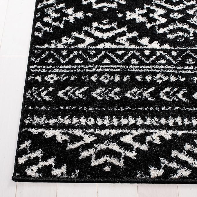 SAFAVIEH Tulum Collection Area Rug - 11' Square, Black & Ivory, Moroccan Boho Tribal Design, Non-Shedding & Easy to Clean, Ideal for Living Room, Bedroom, Dining Space (TUL272Z)