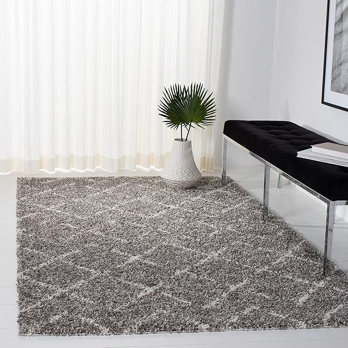 SAFAVIEH Arizona Shag Collection Area Rug - 5'1" x 7'6", Brown & Ivory, Moroccan Design, Non-Shedding & Easy to Clean, Ideal for Living Room, Bedroom, Dining Space (ASG743B)