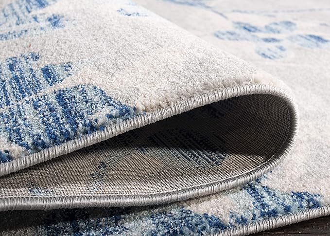 SAFAVIEH Evoke Collection Area Rug - 9' x 12', Grey & Light Blue, Floral Design, Non-Shedding & Easy Care, Ideal for High Traffic Areas in Living Room, Bedroom (EVK236J)