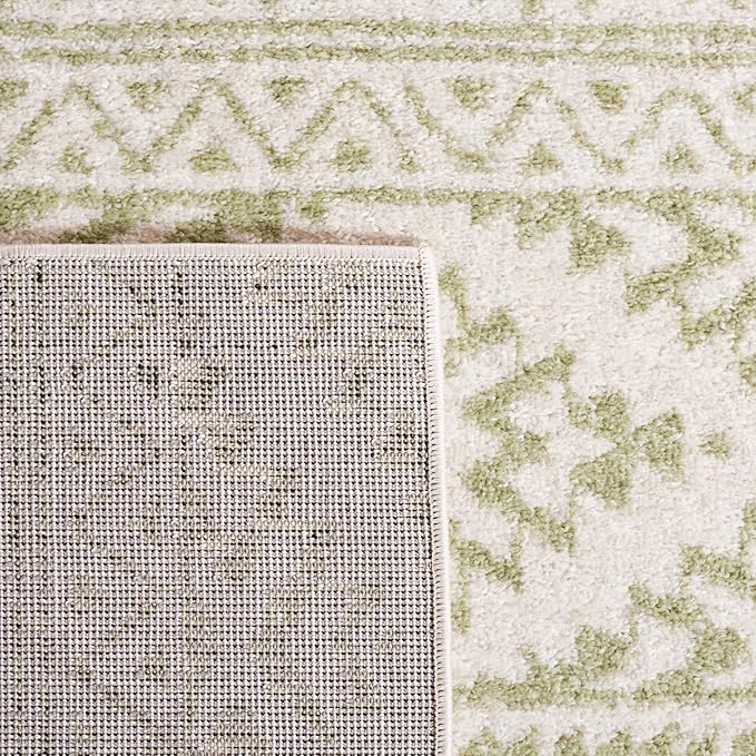 SAFAVIEH Area Rug 3x5 - Tulum Collection - Ivory & Sage, Moroccan Boho Tribal Design, Non-Shedding & Easy to Clean, Ideal for Entryway, Foyer, Accent Space, Bedroom (TUL272H)
