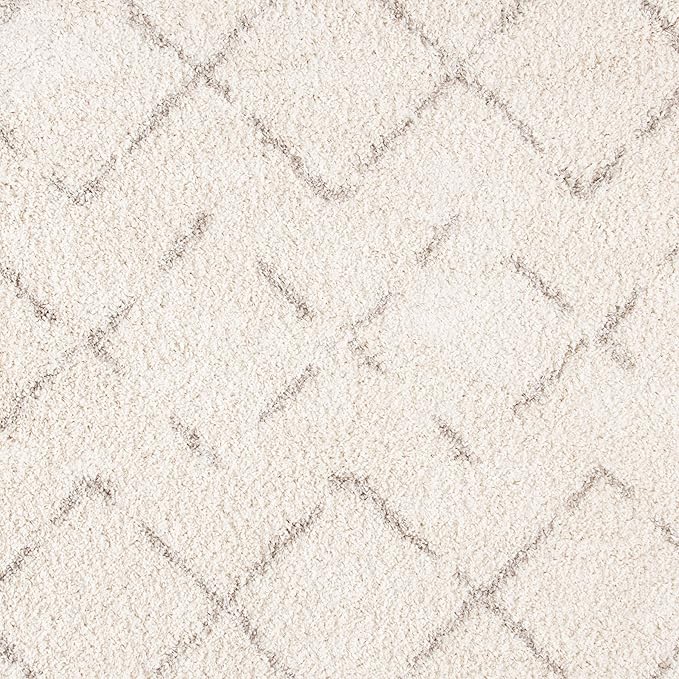 SAFAVIEH Arizona Shag Collection 6'7" Round Ivory/Beige ASG743A Moroccan Diamond Non-Shedding Living Room Bedroom Dining Room Entryway Plush 1.6-inch Thick Area Rug