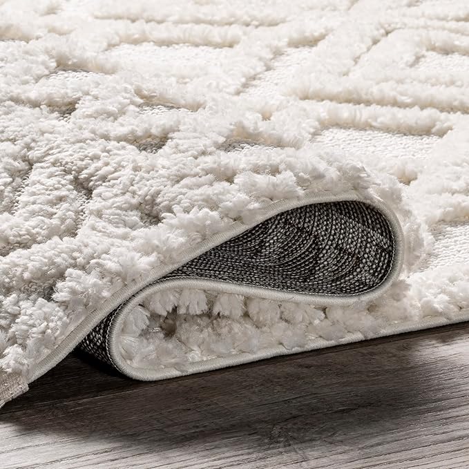 nuLOOM Akia Cream/Ivory, 2'8" x 8', Geometric Lattice, Tasseled, Soft and Textured, High Traffic, Stain Resistant, Durable Runner for Bedroom, Living Room, Dining Space, Den, Foyer, Entryway