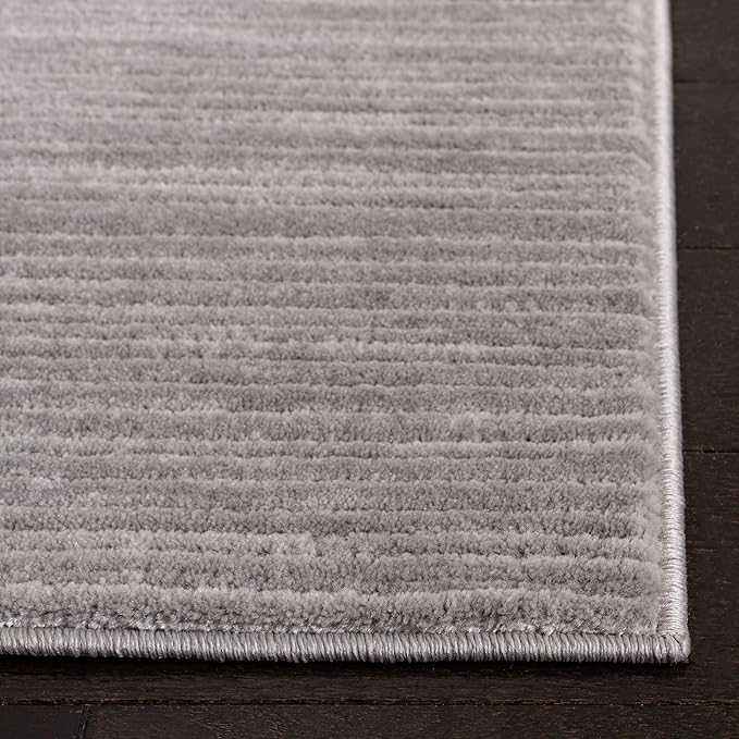 SAFAVIEH Area Rug 4x6 - Vision Collection - Silver, Modern Ombre Design, Non-Shedding & Easy to Clean, Ideal for Living Room, Bedroom, Dining Space (VSN606G)