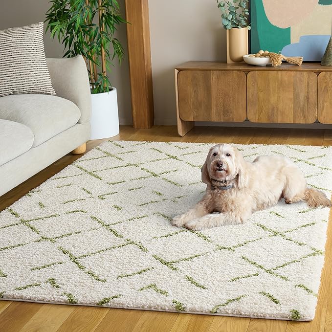 SAFAVIEH Arizona Shag Collection Area Rug - 6'7" x 9'2", Ivory & Green, Moroccan Boho Design, Non-Shedding & Easy to Clean, Ideal for Living Room, Bedroom, Dining Space (ASG743Y)