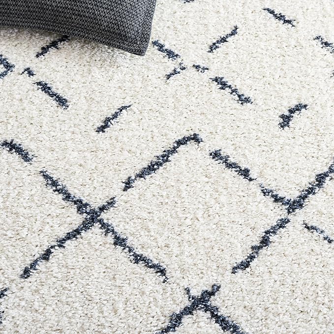 SAFAVIEH Arizona Shag Collection Area Rug - 6'7" x 9'2", Ivory & Slate, Moroccan Boho Design, Non-Shedding & Easy to Clean, Ideal for Living Room, Bedroom, Dining Space (ASG743M)