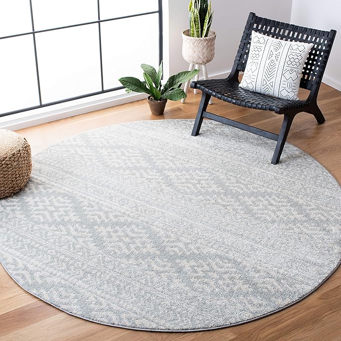 SAFAVIEH Tulum Collection Area Rug - 6'7" Round, Light Grey & Ivory, Moroccan Boho Tribal Design, Non-Shedding & Easy to Clean, Ideal for Living Room, Bedroom, Dining Space (TUL272F)