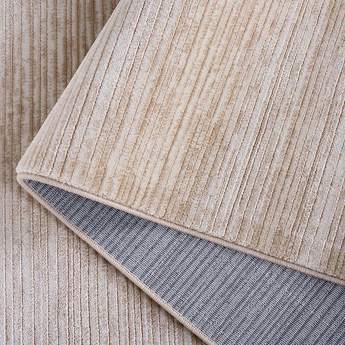 SAFAVIEH Area Rug 3x5 - Vision Collection - Cream, Modern Ombre Design, Non-Shedding & Easy to Clean, Ideal for Foyer, Entryway, Bedroom, Accent Space (VSN606F)
