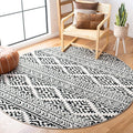 SAFAVIEH Tulum Collection Area Rug - 10' Round, Ivory & Black, Moroccan Boho Tribal Design, Non-Shedding & Easy to Clean, Ideal for Living Room, Bedroom, Dining Space (TUL272B)