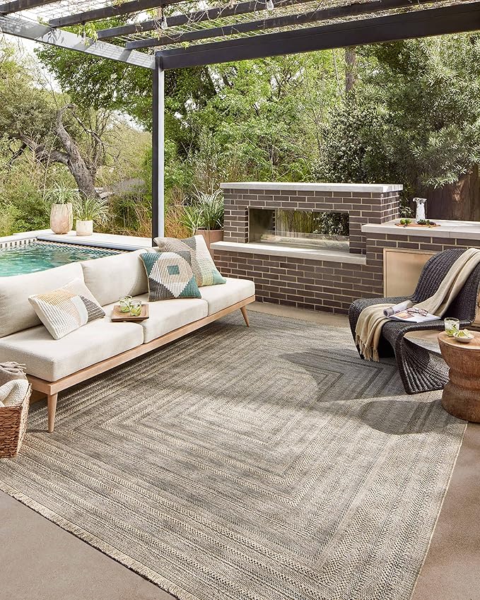 Loloi Dawn Collection Indoor/Outdoor DAW-01 Natural 3'-9" x 5'-9" Accent Rug