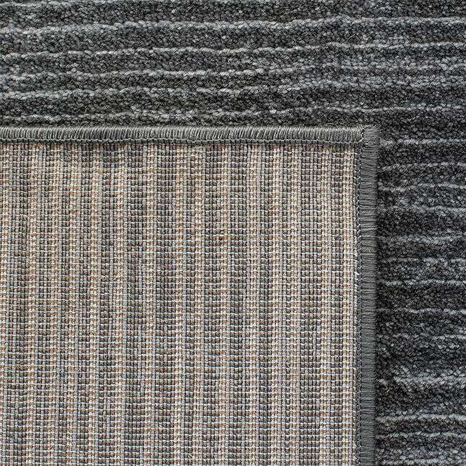 SAFAVIEH Vision Collection Accent Rug - 2'2" x 4', Grey, Modern Ombre Design, Non-Shedding & Easy to Clean, Ideal for Entryway, Foyer, Bedroom (VSN606D)