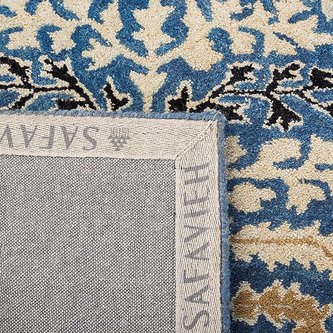 SAFAVIEH Antiquity Collection Area Rug - 4' Square, Dark Blue & Multi, Handmade Traditional Oriental Wool, Ideal for High Traffic Areas in Living Room, Bedroom (AT64B)
