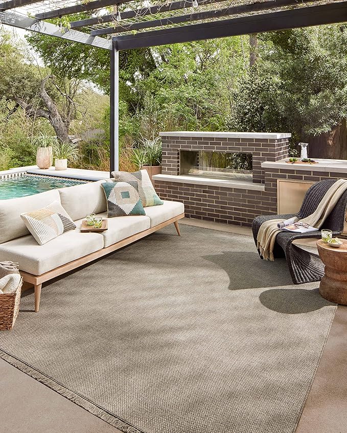 Loloi Dawn Collection Indoor/Outdoor DAW-04 Coffee 3'-9" x 5'-9" Accent Rug