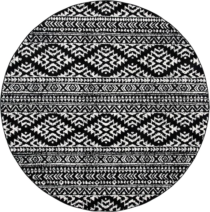 SAFAVIEH Tulum Collection Area Rug - 5' Round, Black & Ivory, Moroccan Boho Tribal Design, Non-Shedding & Easy to Clean, Ideal for Living Room, Bedroom, Dining Space (TUL272Z)