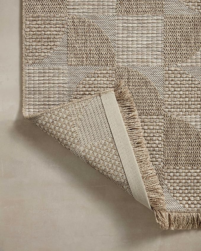 Loloi Dawn Collection Indoor/Outdoor DAW-08 Beige 3'-9" x 5'-9" Accent Rug