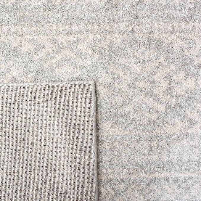 SAFAVIEH Area Rug 10x13 - Tulum Collection - Large - Light Grey & Ivory, Moroccan Boho Tribal Design, Non-Shedding & Easy to Clean, Ideal for Living Room, Bedroom, Dining Space (TUL272F)